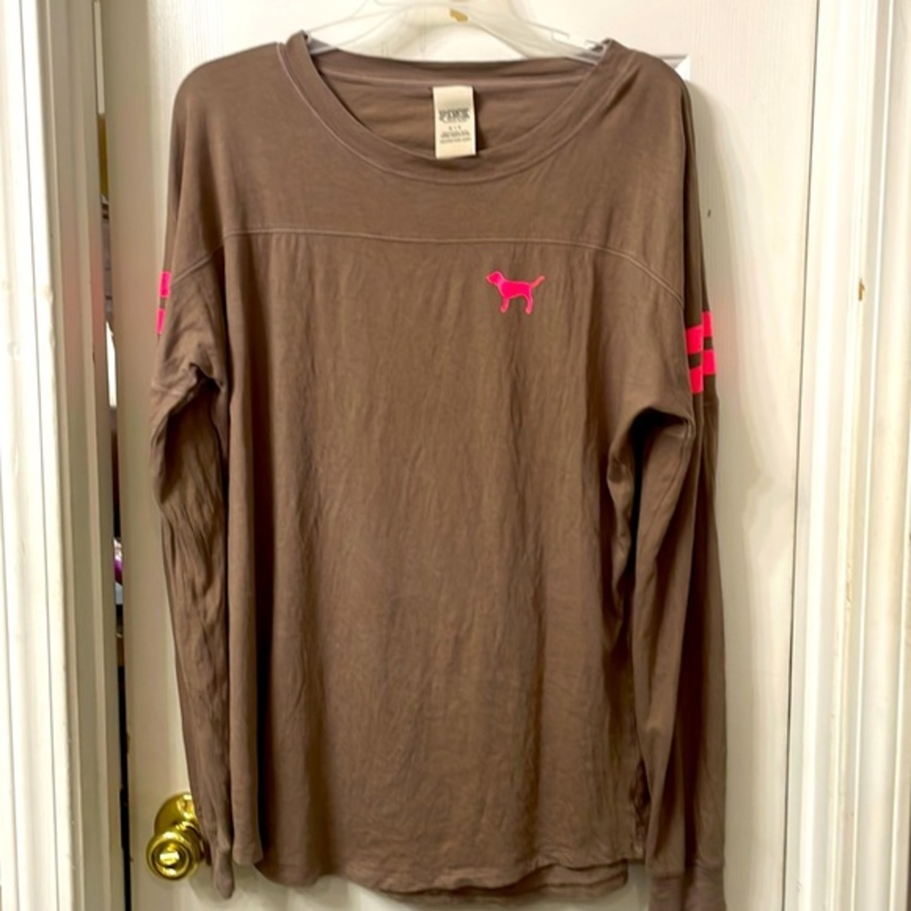Excellent condition Victoria’s Secret PINK long sleeve size S *hold for Misty*